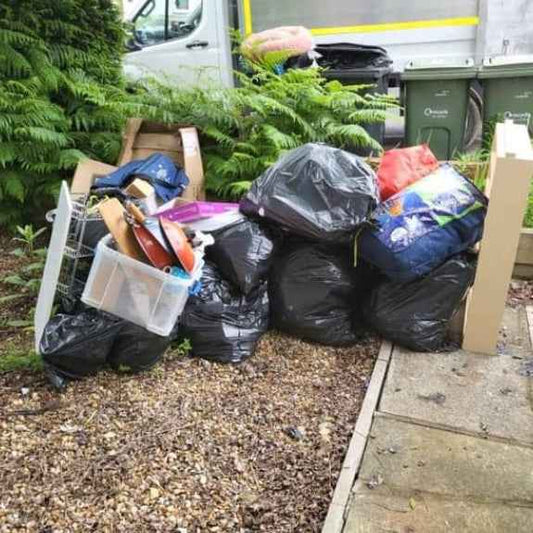 2 cubic yards / 1.53 cubic metres, ≈ mini skip. 150kg limit.